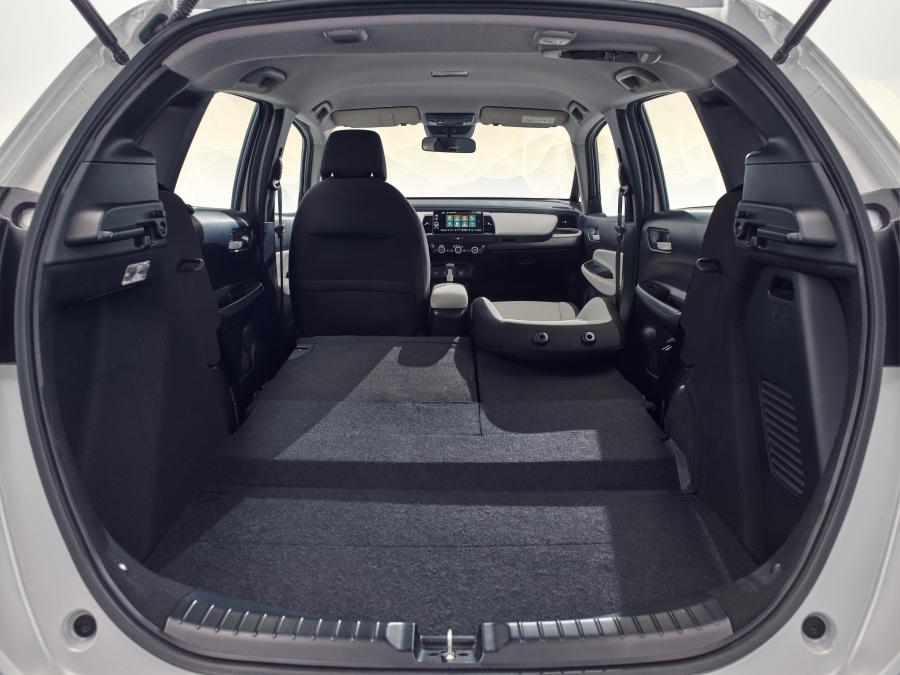 Багажник Honda Jazz e:HEV 2020 года  (EU) (фото 19 из 44)